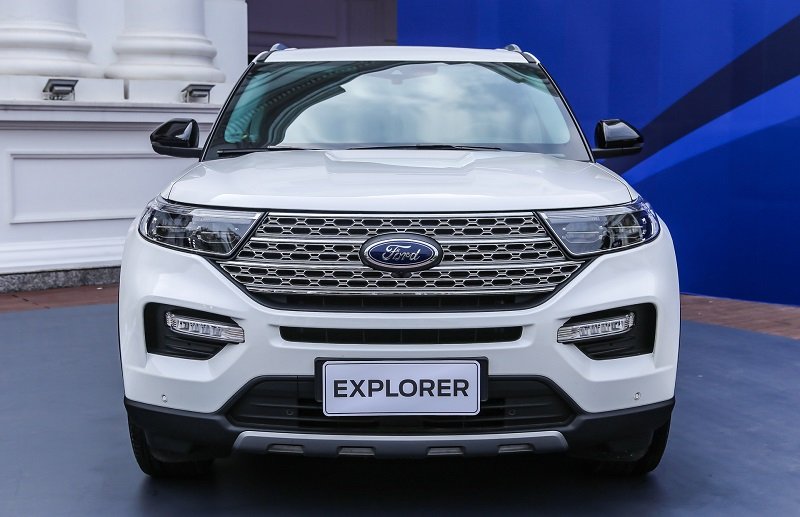Khuyến mãi tháng 6/2025 xe Ford Eerest Sport Special Edition 2.0L AT 4×2
