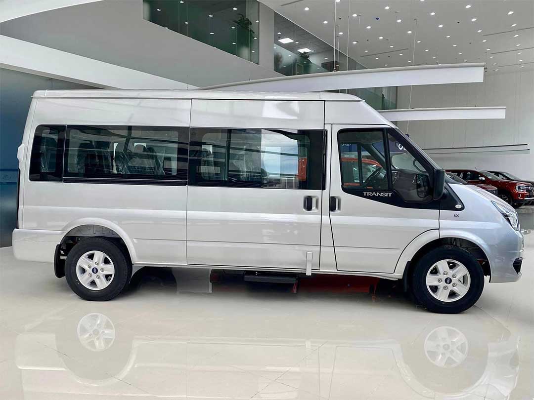 Giới thiệu về xe Ford Transit 2025 bản 16 chỗ