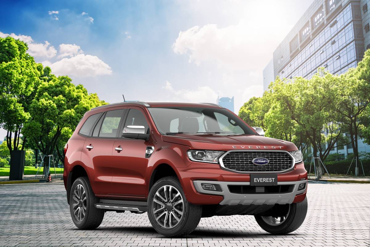 Ford Everest 2021 khuyến mại ưu đãi các phiên bản trong tháng 05/2025