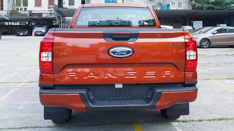 Ford Ranger XLS 2.0L 4X2 MT