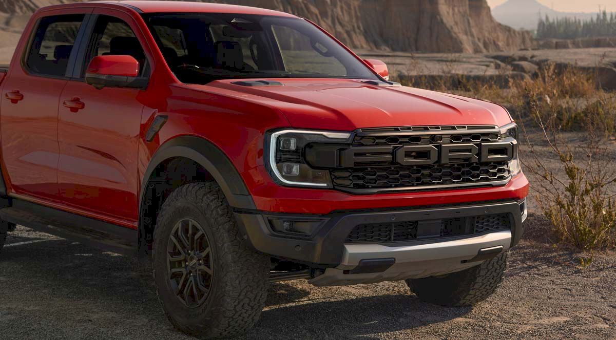 Ford Ranger Raptor 2023: Siêu bán tải cho dân chơi mạnh mẽ