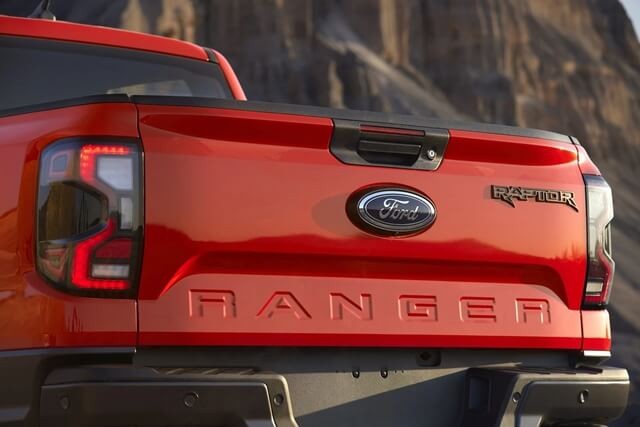 Đèn hậu Ford Ranger Raptor