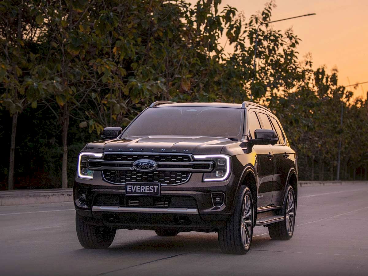 Ford Everest 2023 thế hệ mới vừa ra mắt phân khúc SUV 7 kẻ hủy diệt Fortuner Hyundai Santafe