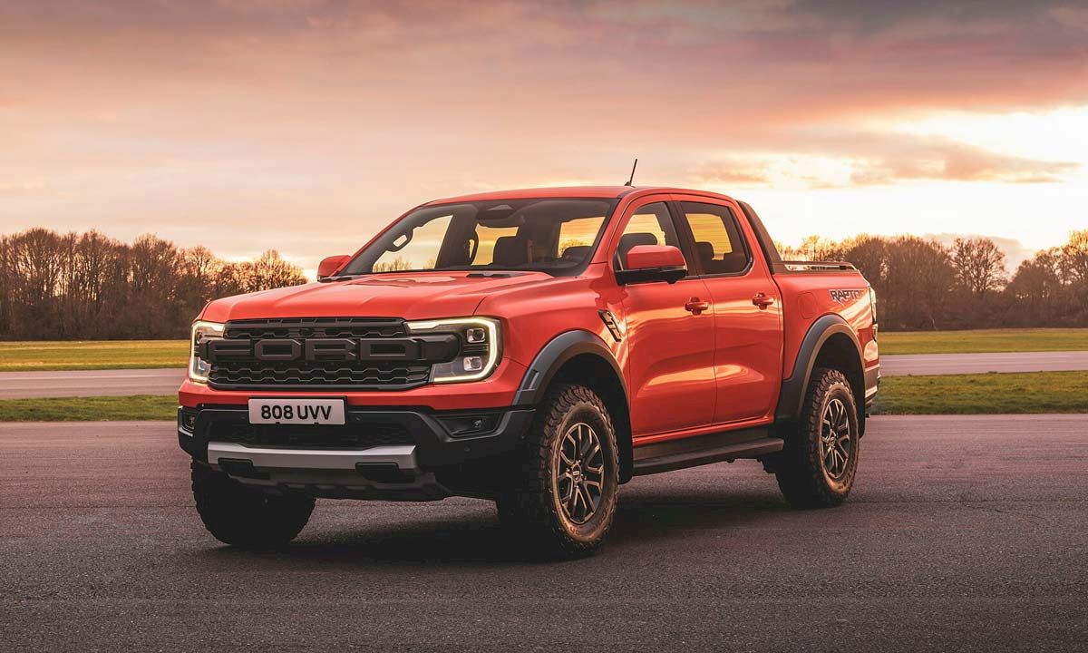 Ford Ranger Raptor 2023: Siêu bán tải cho dân chơi mạnh mẽ
