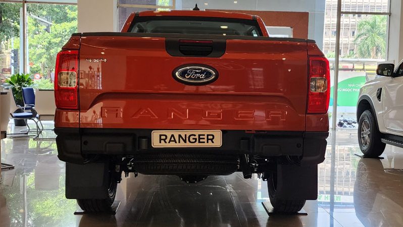 Ford Ranger XL 2.0L 4x4 MT